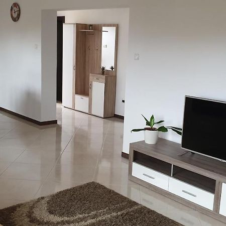 Apartman Lena Pula Exterior foto
