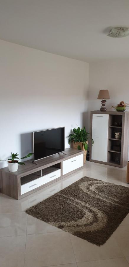 Apartman Lena Pula Exterior foto